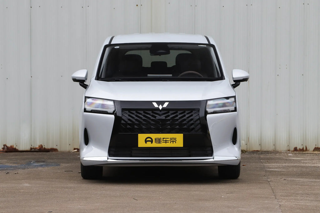 Wuling Starlight 730