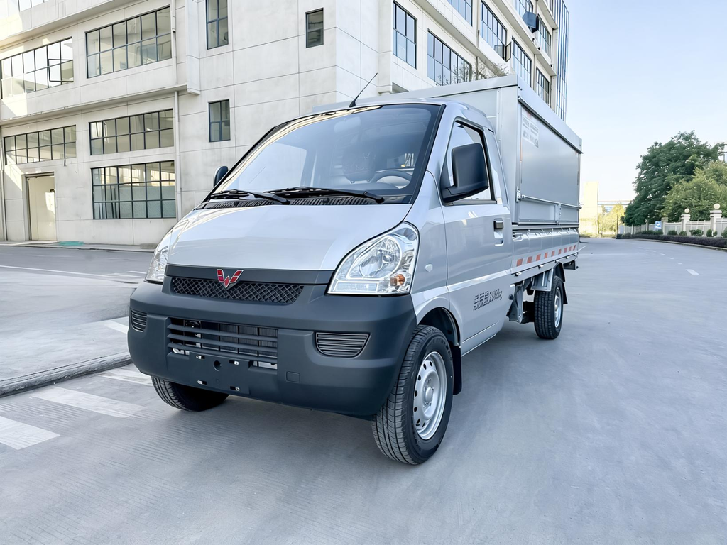 Wuling Zhiyue Rongguang Type A 3-Door Fruit Vending Truck