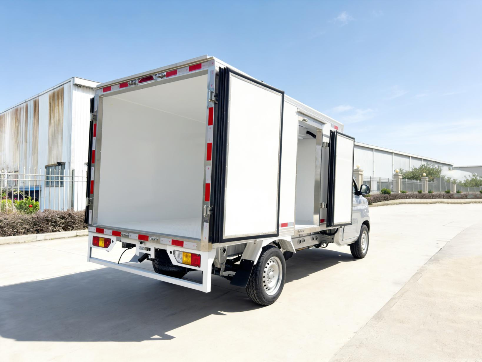 Wuling Zhiyue Rongguang New  Refrigerated Truck