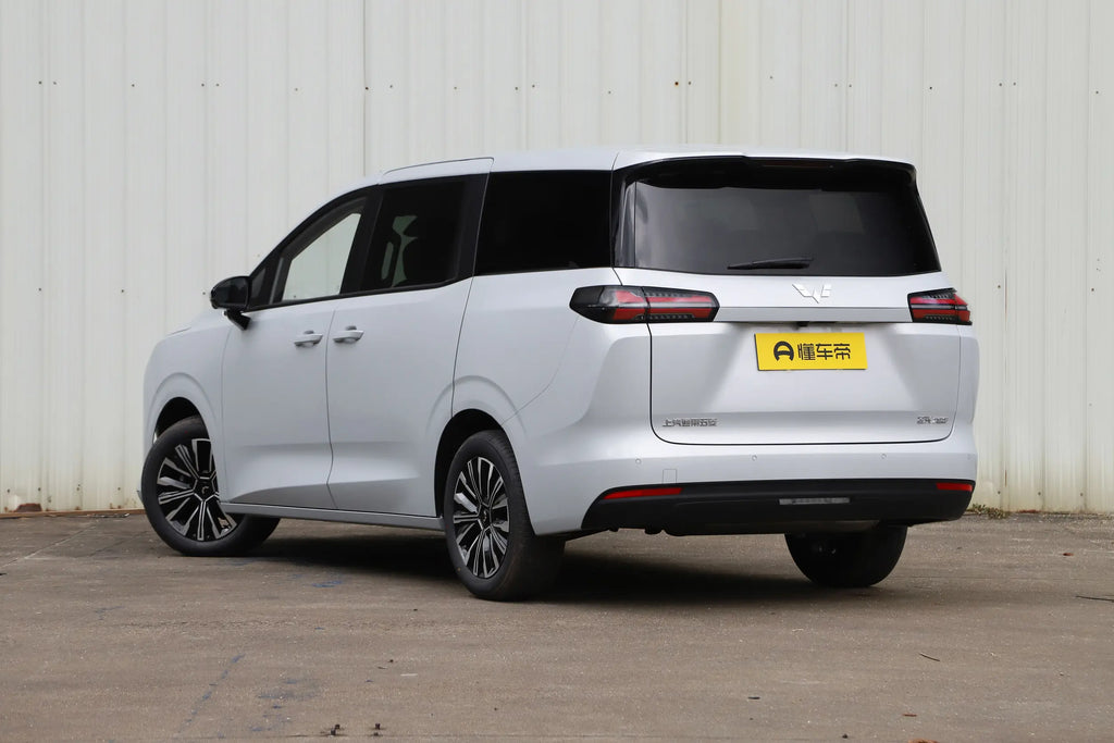 Wuling Starlight 730