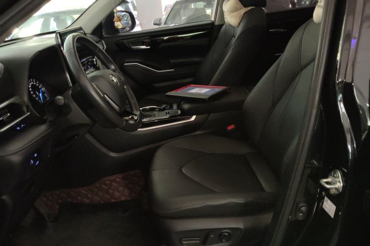 Toyota Highlander 2022 Dual Engine