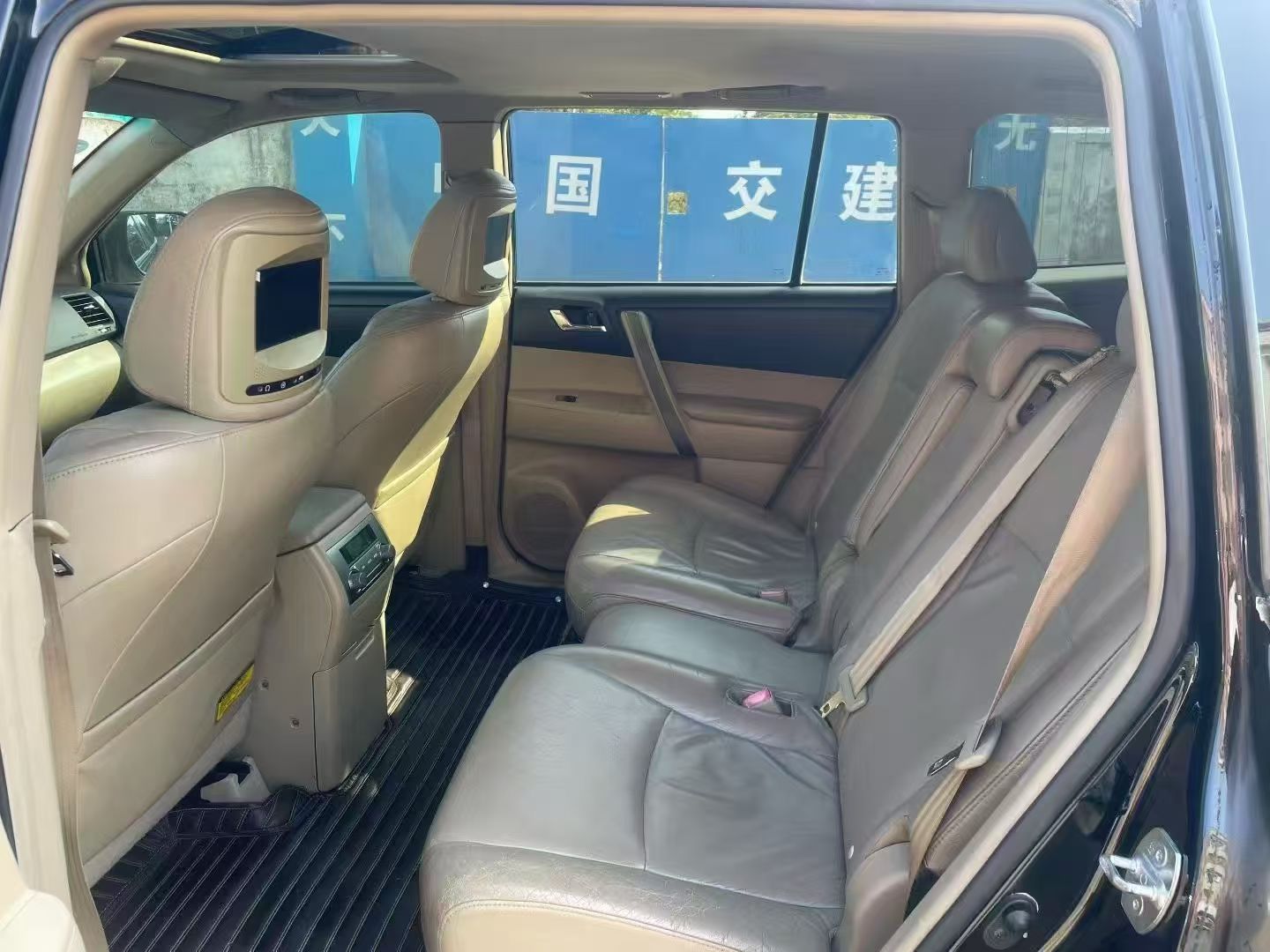 Toyota Highlander 2012 2.7L 2WD 7-Seater