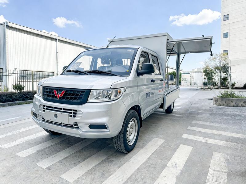 五菱 荣光新卡 售货车（双排 3门）