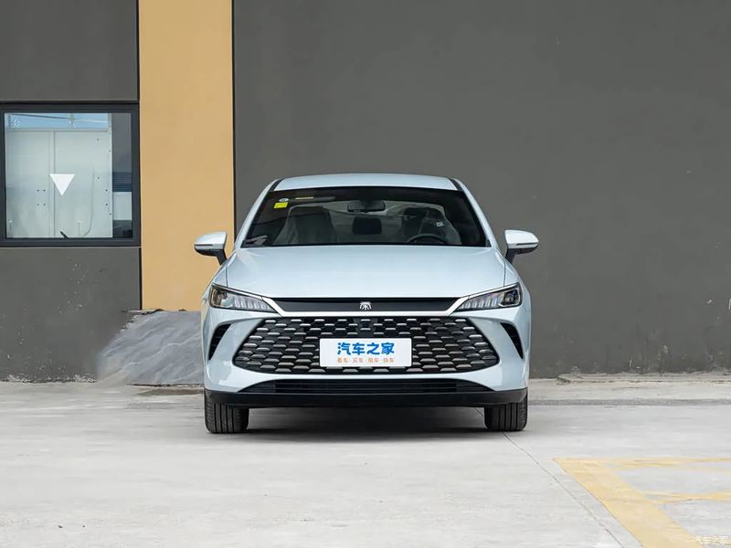 BYD Qin PLUS photo 2